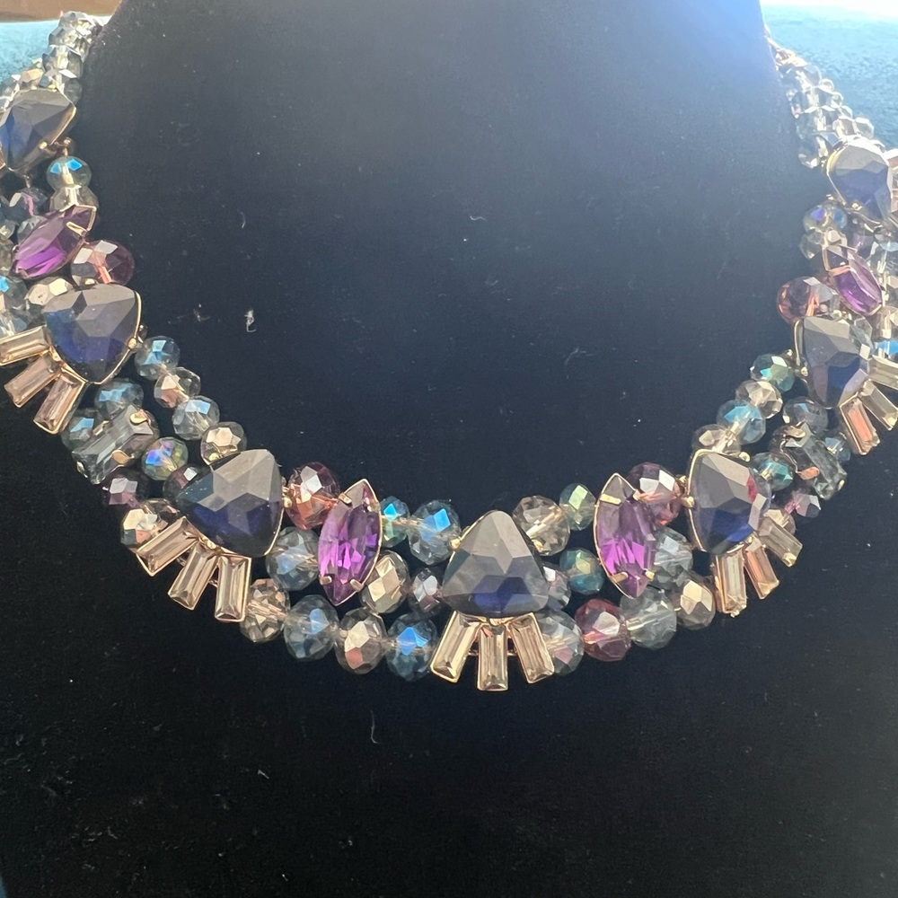 Elegant Purple and Silver Statement Necklace